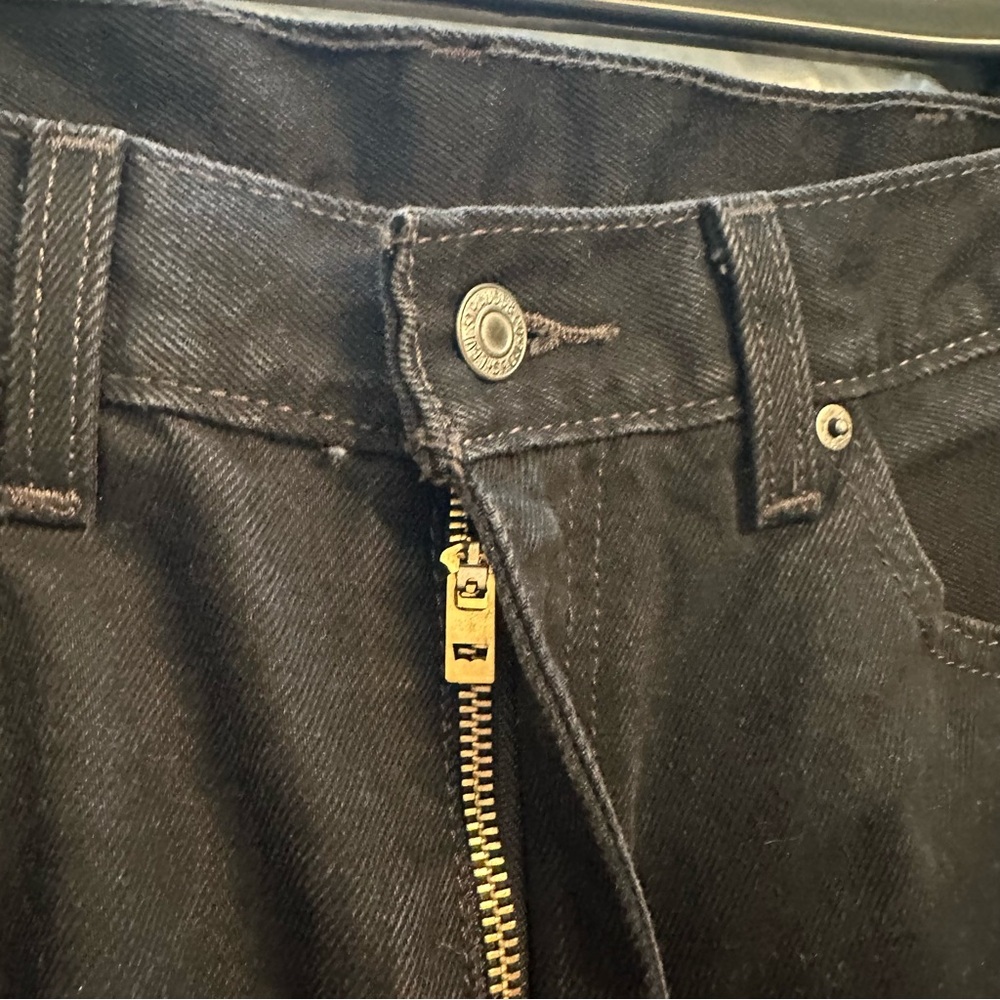 Men’s Levi's 505 Black Straight Jeans Classic Denim - Picture 2 of 8